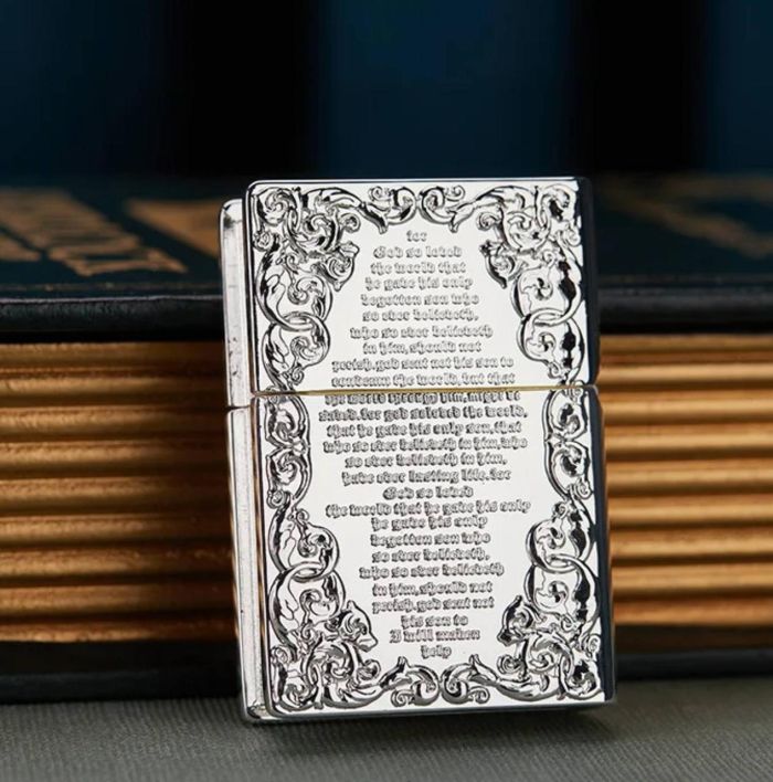 Бензиновая зажигалка Zorro «The Holy Bible» (Святое Письмо) – Коллекционное издание
