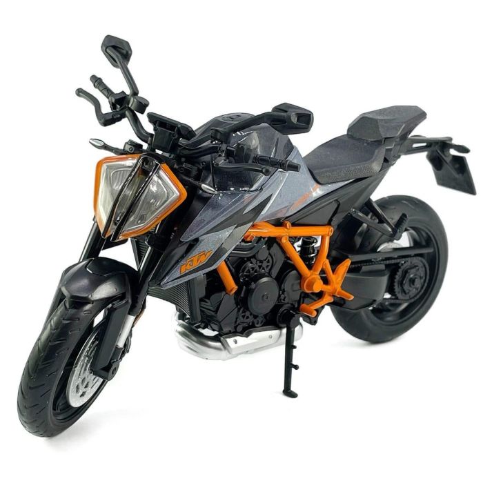 Масштабная модель мотоцикла KTM 1290 Super Duke R (1:12)