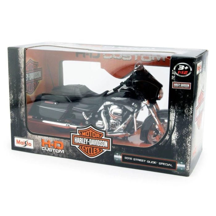 Коллекционная модель мотоцикла Maisto Harley-Davidson 2015 Street Glide Special (1:12)