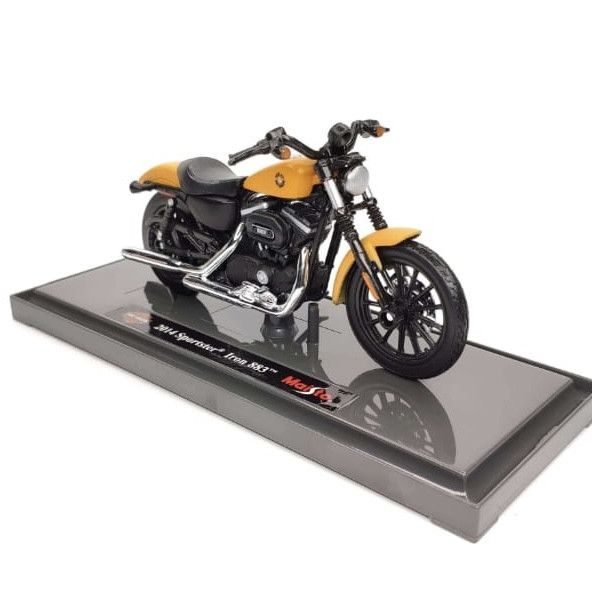 Коллекционная модель мотоцикла Harley-Davidson 2014 Sportster Iron 883 (1:18)
