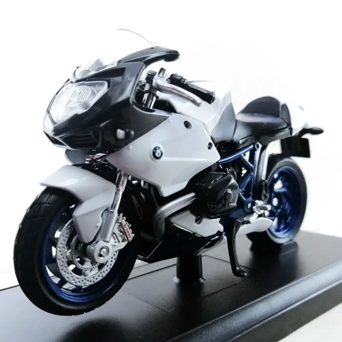 Коллекционная модель мотоцикла Maisto BMW HP2 Sport (1:18)