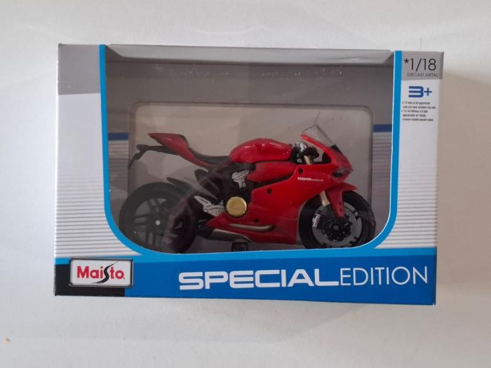 Коллекционная модель мотоцикла Ducati 1199 Panigale - Масштаб 1:18 (Maisto)