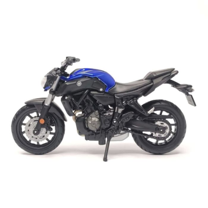 Коллекционная модель мотоцикла Yamaha MT-07 (2018) - Maisto 1:18 Special Edition Blue с матовыми черными деталями